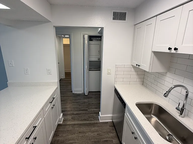 4038 W Kennedy Blvd #1 — Photo 4