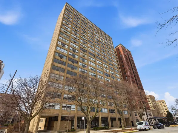 5530 S Shore Dr APT 17A, Chicago, IL 60637