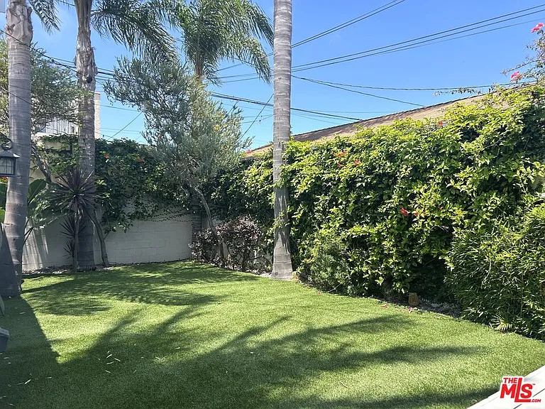 12913 Gilmore Ave — Photo 32
