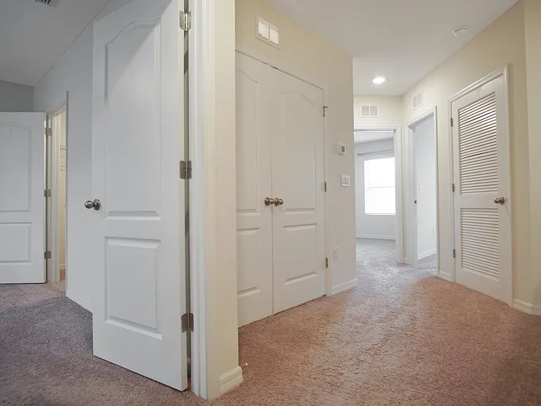 467 Arbor Lakes Dr — Photo 12