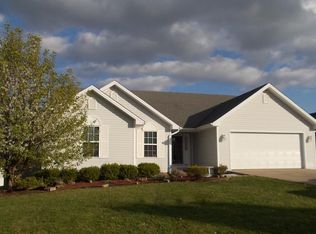 319 W Sunset Ridge Dr, Mount Sterling, KY 40353