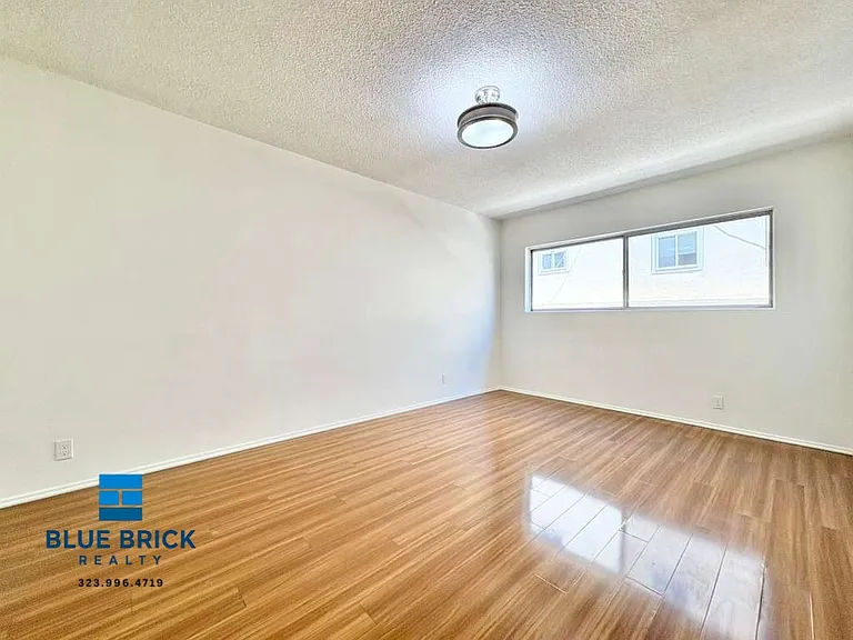 1411 N Curson Ave #2 — Photo 6