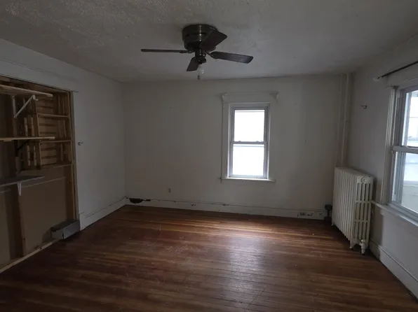 5 E Stone St, Newburgh, NY 12550