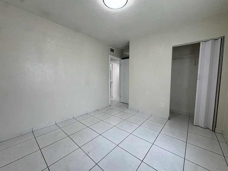 3540 NW 95th Ter — Photo 22