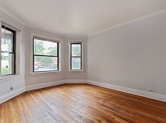 2nd image of 7301 S Dante Ave