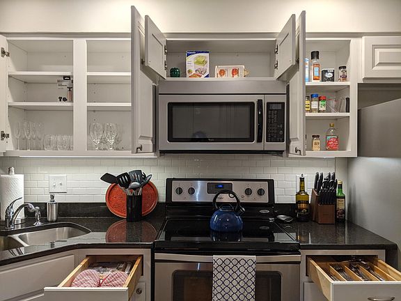 5th image of 100 Wonderland Dr APT 2B