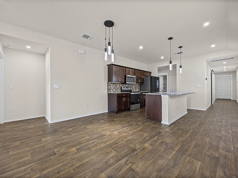 11801 Rush Ln — Photo 8