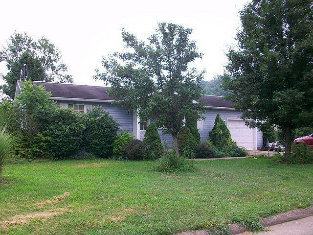 1st image of 419 Dickens Dr