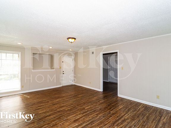 3rd image of 2715 Welchlawn St