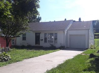 8649 Sleepy Hollow Rd, Kansas City, MO 64131