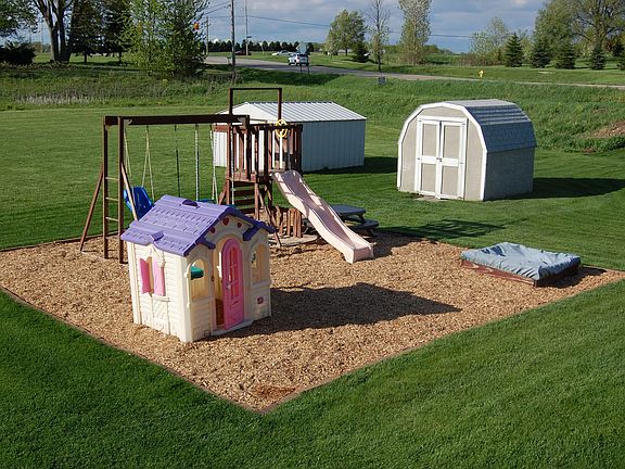 Play area/shed