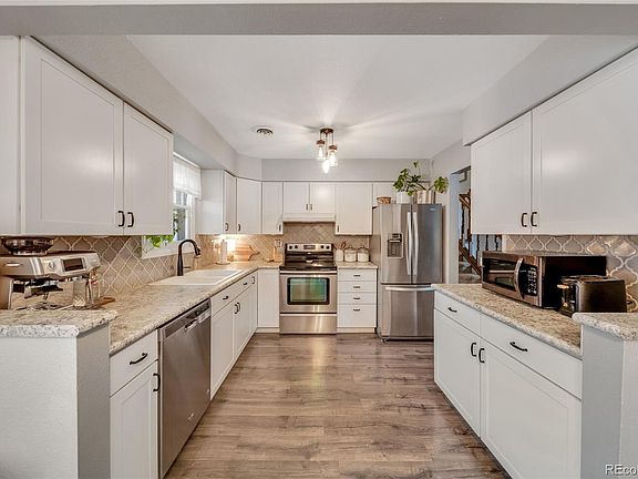 2nd image of 304 Dahlia Street