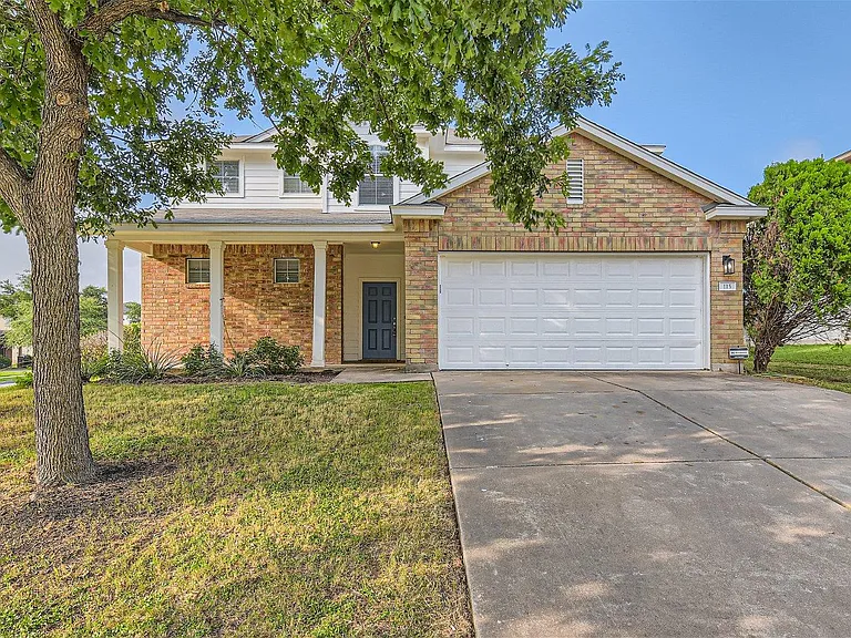 115 Killian Loop — Photo 1
