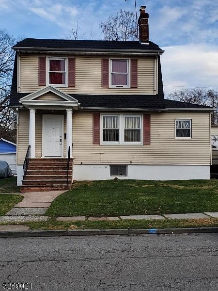 1st image of 124 Eppirt St