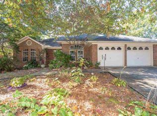 295 Pickwicket Dr, Conway, AR 72034