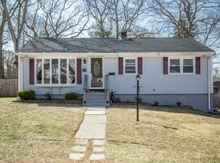 25 Merritt Ave, Tiverton, RI 02878