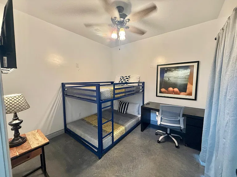 1593 Walter Stuart Loop — Photo 10