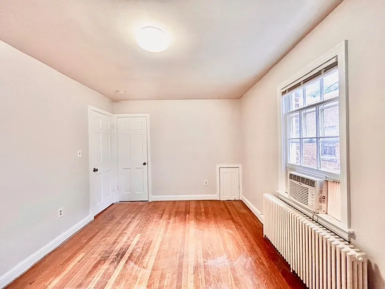 - 4534 Avondale Street — Photo 39