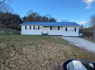 323 Boone Creek Rd, Stanton, KY 40380