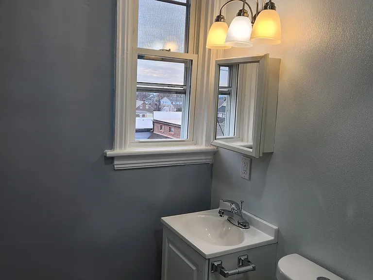 110-118 E Center St #304 — Photo 6