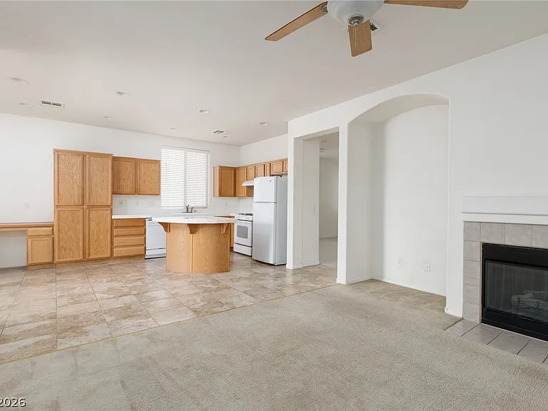 787 Rise Canyon Dr — Photo 2