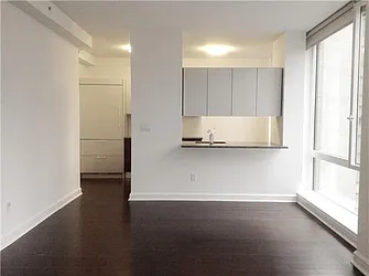 Rented by R New York