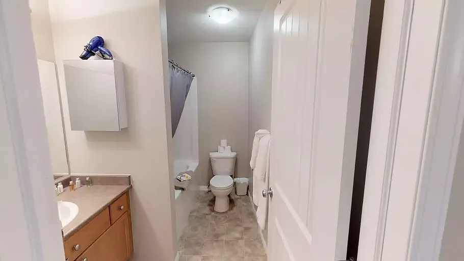 Studio, 1.0 bath, $1,600 — Photo 3