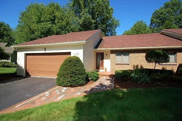118 Emerald Ln photo 1