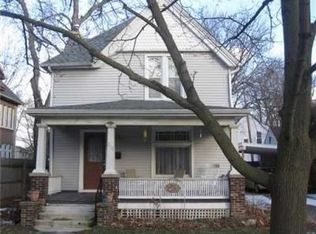208 Oakwood Ave, Ypsilanti, MI