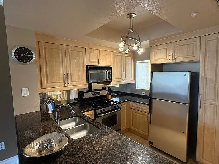 220 E Flamingo Rd #422 — Photo 6