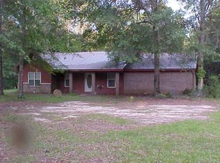 46 Hall Dr, Moselle, MS 39459
