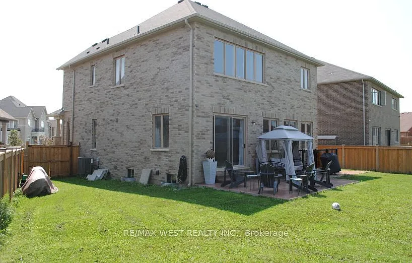 4 bed, $3,700 — Photo 4