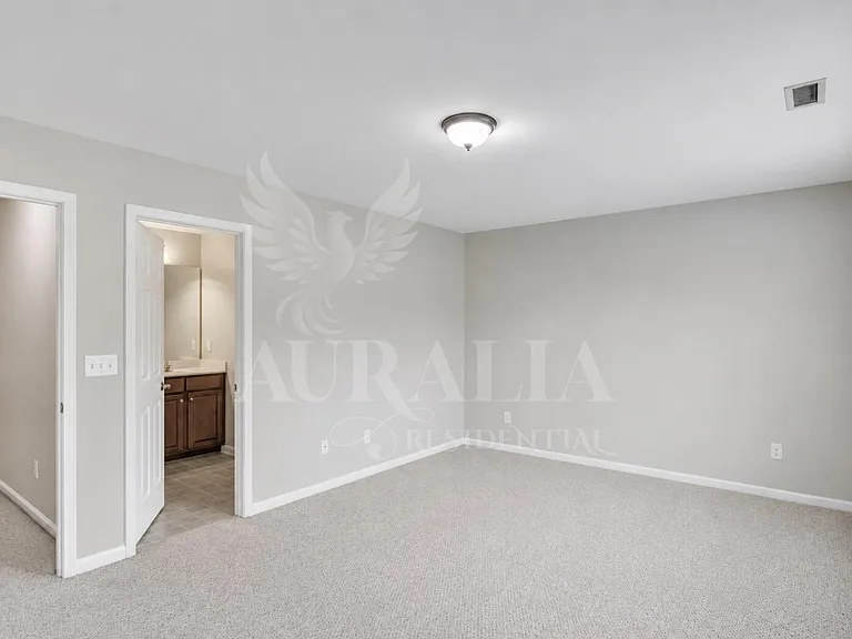 255 Hampshire Downs Dr — Photo 18