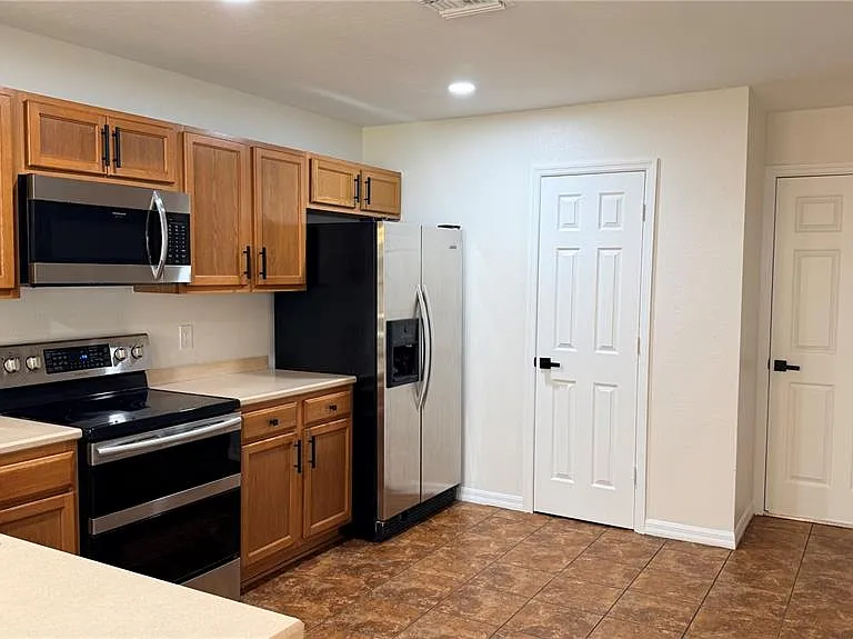 2568 Aventurine St — Photo 3