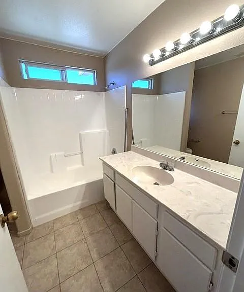 643 Laxford Rd — Photo 11