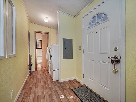 5th image of 2076 Hastings Ln SE