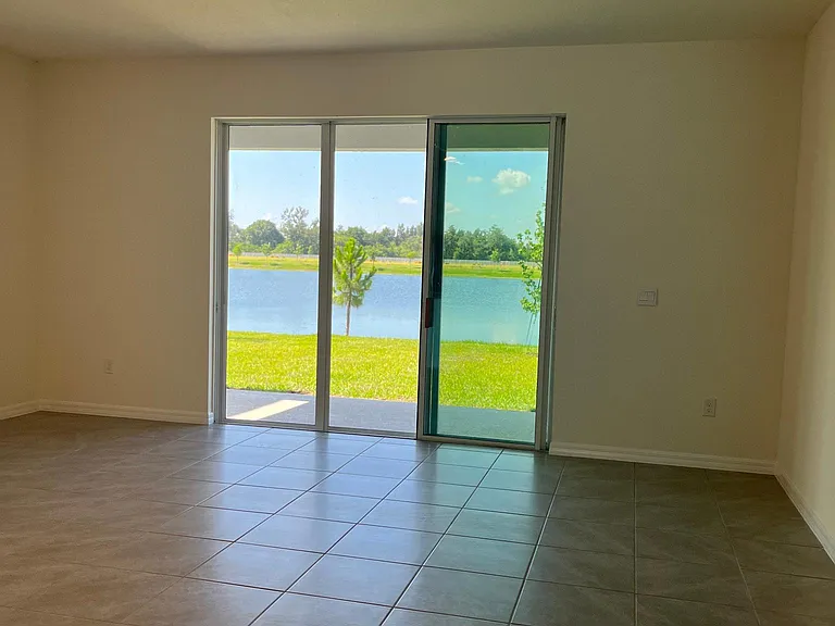 235 Mangrove Shade Cir — Photo 10