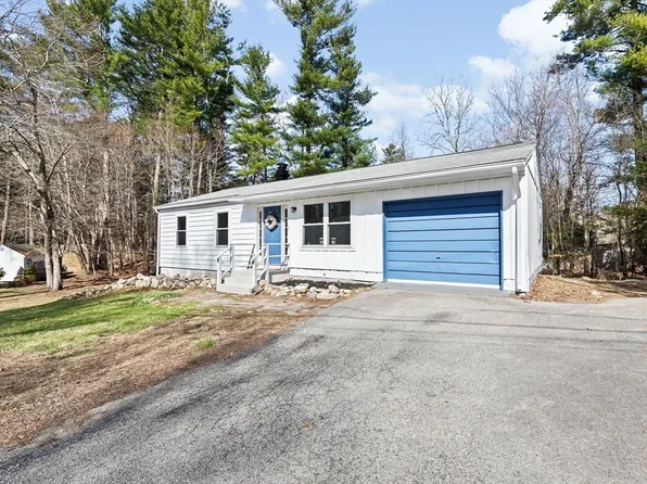 60 Pine Tree Ln, Pembroke, MA 02359