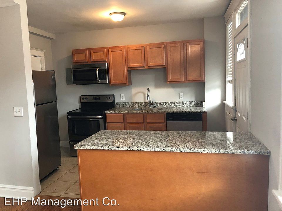 1st image of 3304 Russell Blvd APT B