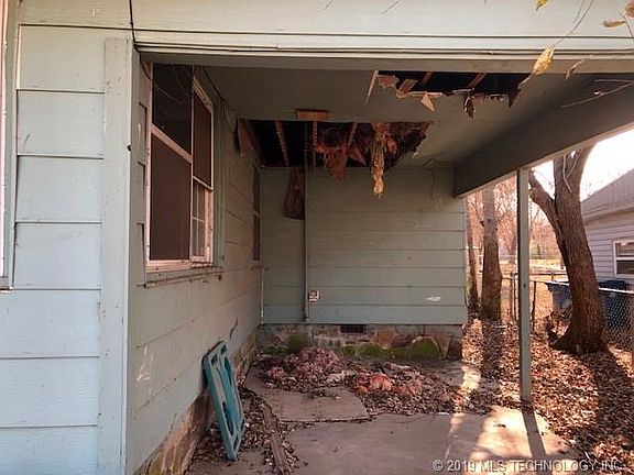 3rd image of 348 W Taylor Ave