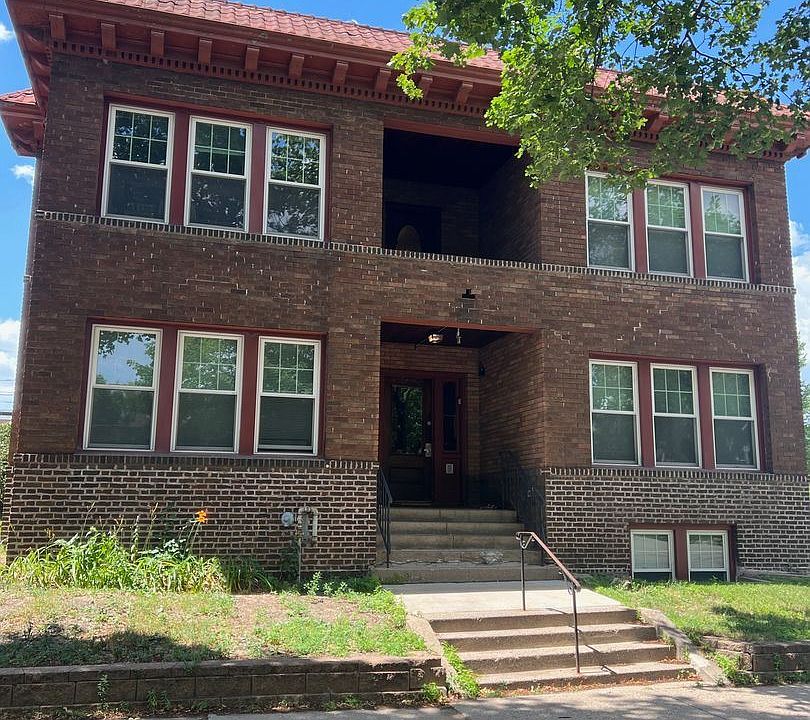 1st image of 269 Oxford St N APT 2