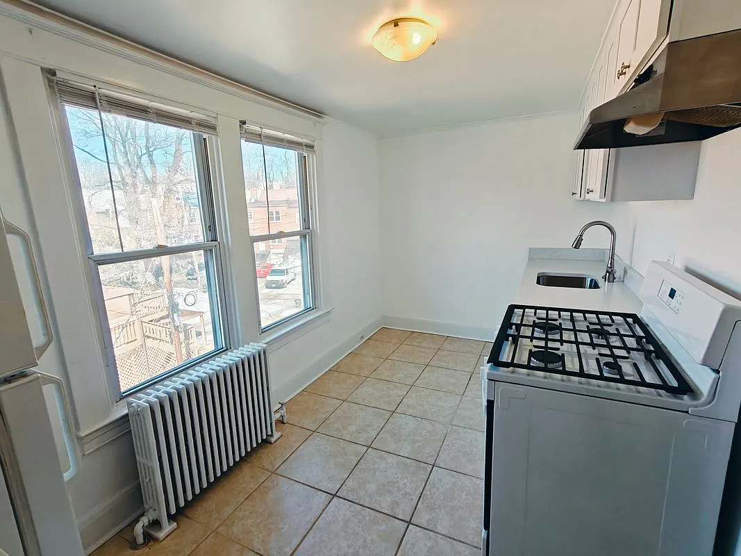 1 bed, 1.0 bath, 800 sqft, $1,395 — Photo 3