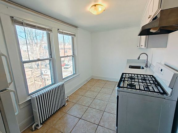 3rd image of 6328 Frederick Rd Floor 2