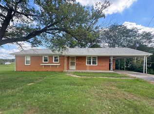 223 Walnut St, Centertown, KY 42328