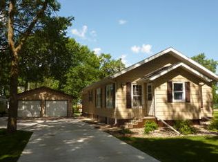 807 Kasan Ave, Volga, SD 57071