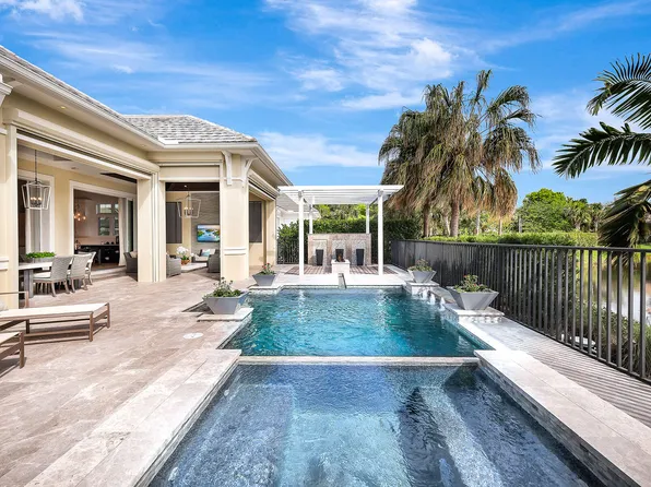 3208 Kumamoto Ln, Naples, FL 34114