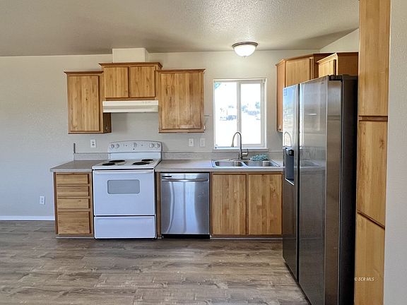 5th image of 431 Tiffany Dr