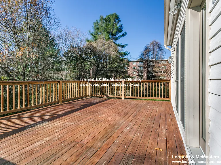 11 Reservoir Rdg — Photo 41