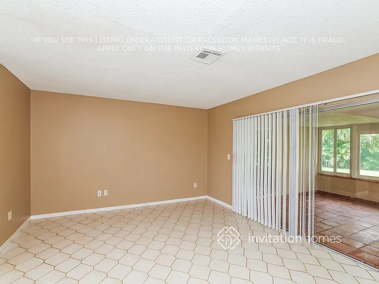 1581 Wyndcliff Dr — Photo 5