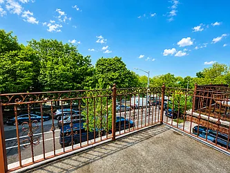 560 19th Street, #3B